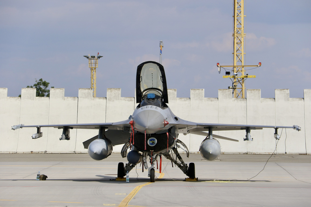 Americká stíhačka F-16