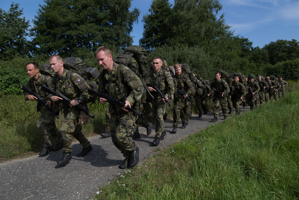 Prověření fyzické zdatnosti, 5 km zrychleným přesunem s veškerým vybavením.