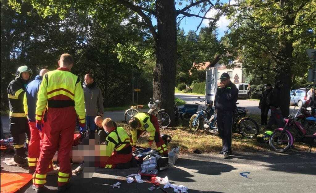  Čelní střet dvou motorkářů