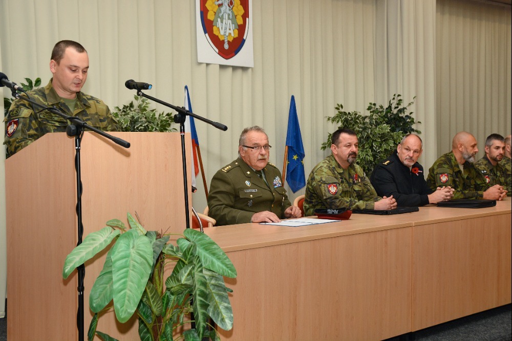   Hosté slavnostního ceremoniálu