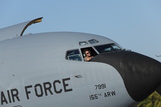 Cvičení Ample Strike obohatila "létající benzinka" KC-135