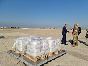 Transportní letoun CASA dopravil další materiální pomoc do Libanonu 3