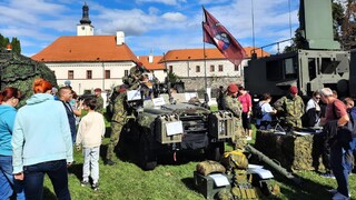 Ilustrační obrázek ke článkuKomorní Hrádek se po roce otevře veřejnosti. Armáda ukáže techniku i uvaří vojenský guláš