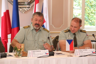 Symbolic conclusion of the Visegrad Four Chiefs of Defence working meeting 