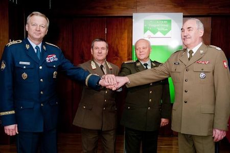 Náčelníci generálních štábů armád V-4 hledali, kde spolupracovat