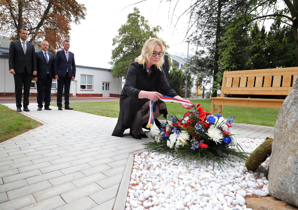 Pieta u pomníku příslušníkům 24. zdl padlých při plnění služebních povinností