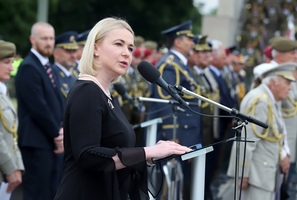 Máme příležitost společně vybudovat armádu 21. století, řekla vojákům ministryně obrany při oslavě jejich svátku