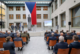 Slavnostní křest knihy o Vzdušných silách AČR