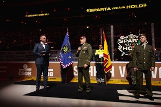 Sparta vzdává hold