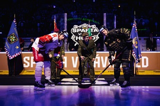 Sparta vzdává hold