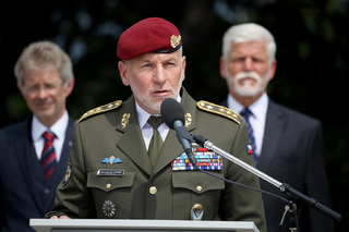 Armáda České republiky má nového náčelníka Generálního štábu, je jím generálporučík Miroslav Hlaváč