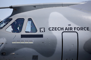 Embraer oficiálně předal první C-390 Millennium českým vzdušným silám