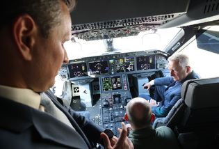 Embraer oficiálně předal první C-390 Millennium českým vzdušným silám