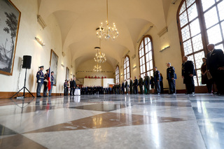 Prezident jmenoval pět nových generálů, šest povýšil do vyšší generálské hodnosti
