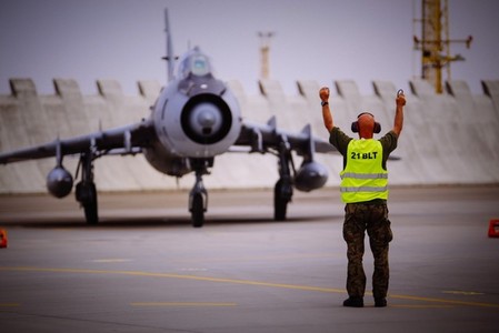 Polský Su-22 se vrací z operačního letu