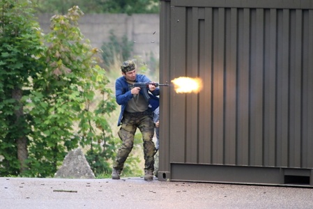 Záložníci se dostali pod nepřátelskou palbu studentů Univerzity obrany, kteří se také účastnili cvičení Ample Strike 2017