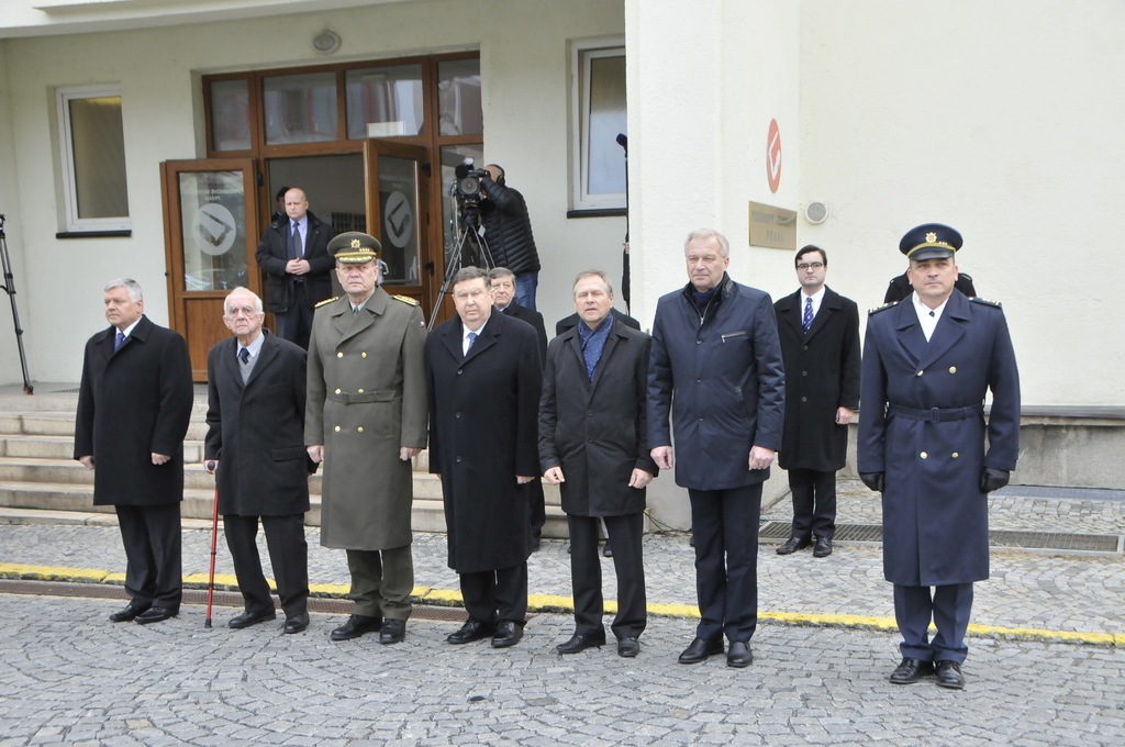 Pietní akce se zúčastnili také generálové Pavel Štefka, Karel Pezl, Josef Bečvář, Jiří Nekvasil, Jiří Šedivý a Vlastimil Picek