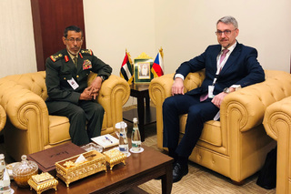 Chief of Staff of the UAE Armed Forces, Lieutenant General Hamad Mohammed Thani Al Rumaithi (left)