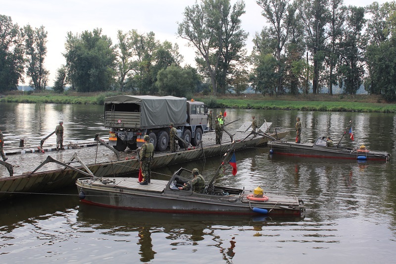 Zřizování přívozového a mostového přepraviště