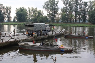 Zřizování přívozového a mostového přepraviště