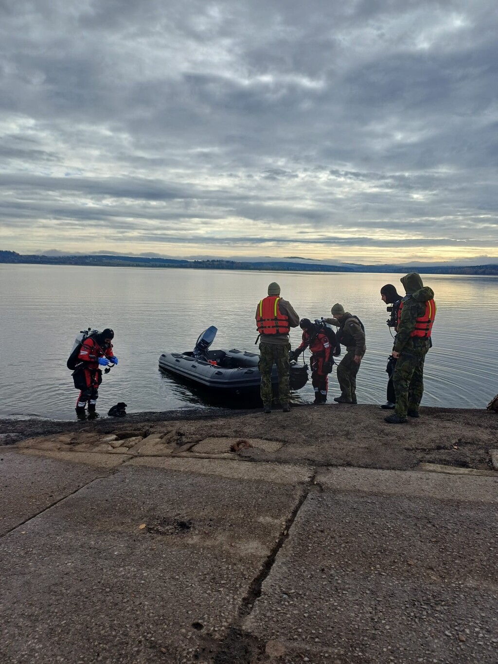 Neobvyklé nálezy nesmí vojenské potápěče překvapit