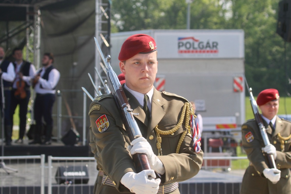 Čestná stráž při své ukázce sklidila velký potlesk