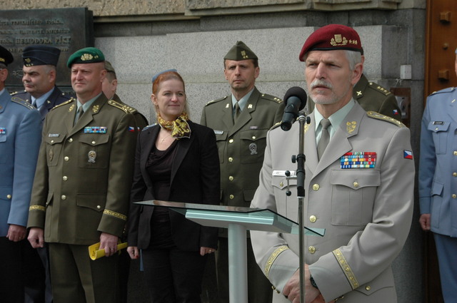 Generál Petr Pavel během projevu