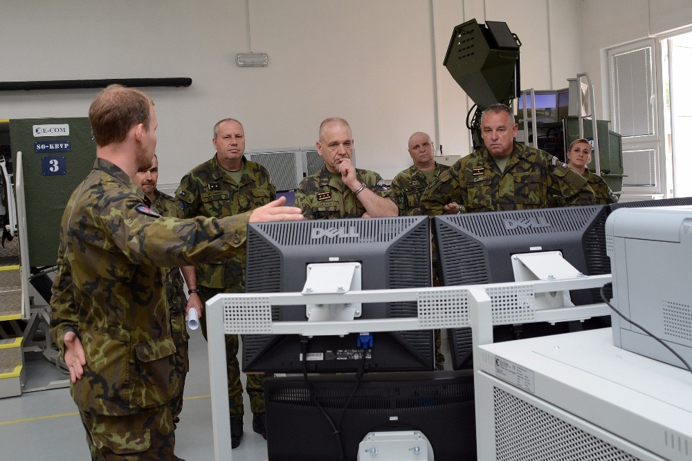  Z návštěvy vyškovského odboru Centra simulačních a trenažérových technologií