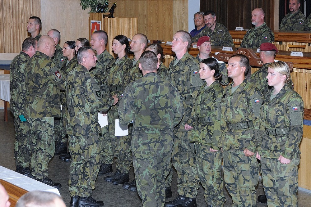 Nejlepší z armádních nováčků přebírají ocenění