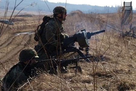 Česko-polští výsadkáři bojovým přepadem zničili polní letiště na Doupově 