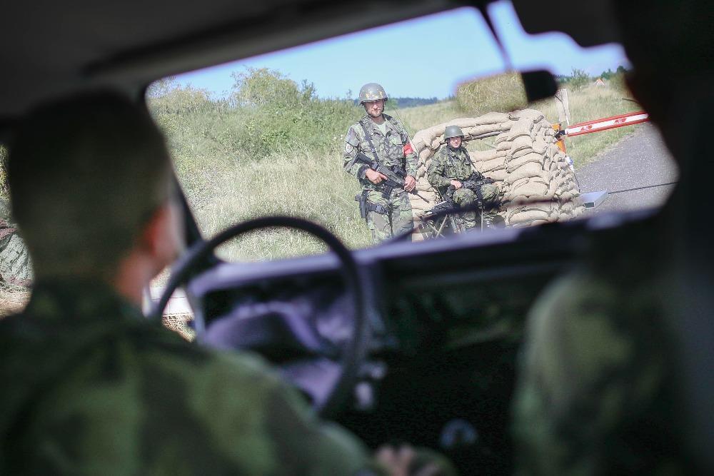 Ostraha logistické polní základny na Doupově