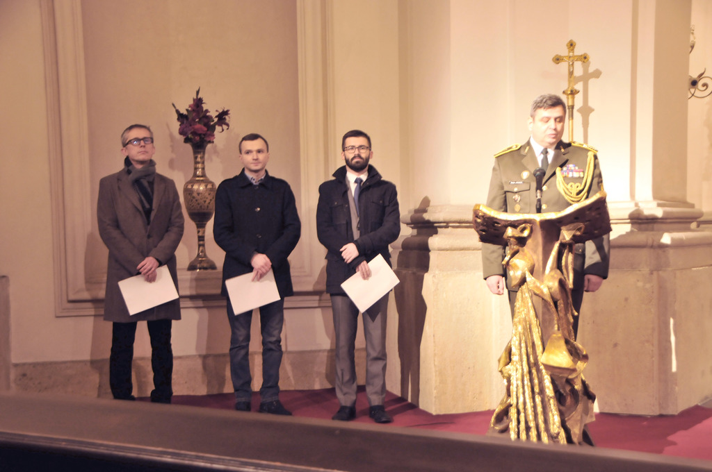  Čtení jmen vojáků, kteří v roce 2006  tragicky zahynuli po pádu vojenského letadla