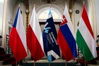 Nejvyšší vojenští představitelé V4 jednali v Budapešti o bezpečnosti regionu i připravenosti evropských armád