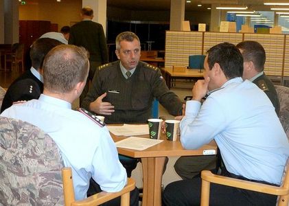 Pracovní skupina diskutuje aktuální témata spojená s nasazením vojákům v zahraničních operacích