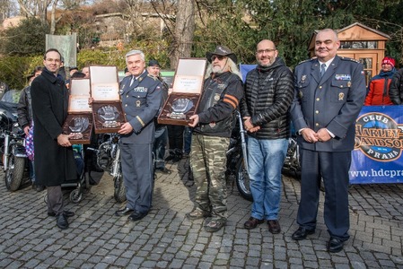 Zoo Praha udělila cenu Velkého Richarda Vzdušným silám AČR