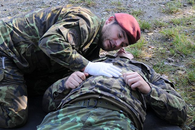 Jednou z disciplín bylo i poskytování první pomoci