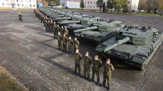 Ilustrační obrázek ke článkuOtázky a odpovědi k pořízení 14 bojových tanků Leopard 2A4
