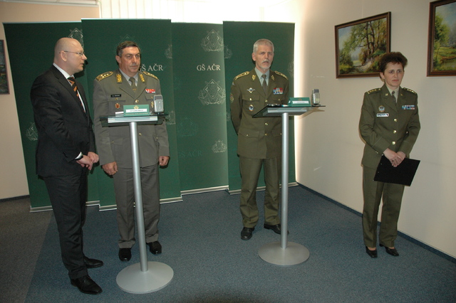 Z tiskové konference na Generálním štábu AČR
