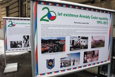 Chtěli jsme, aby s tím dělením armády počkali, až skončí válka 