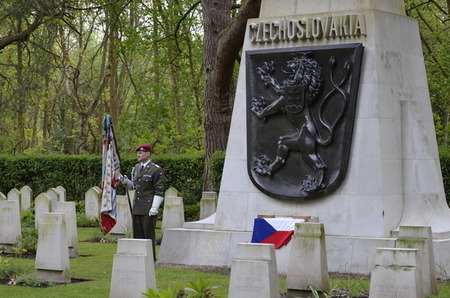 Také ve Velké Británii si připomněli hrdinství Čechoslováků