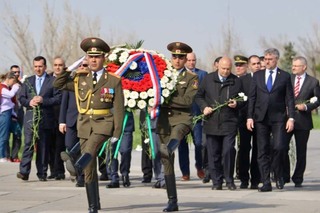 Minister Metnar honoured the memory of the victims of Armenian Genocide