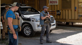 A small area in the shadow – a scarce refuge from 50 degree Celsius