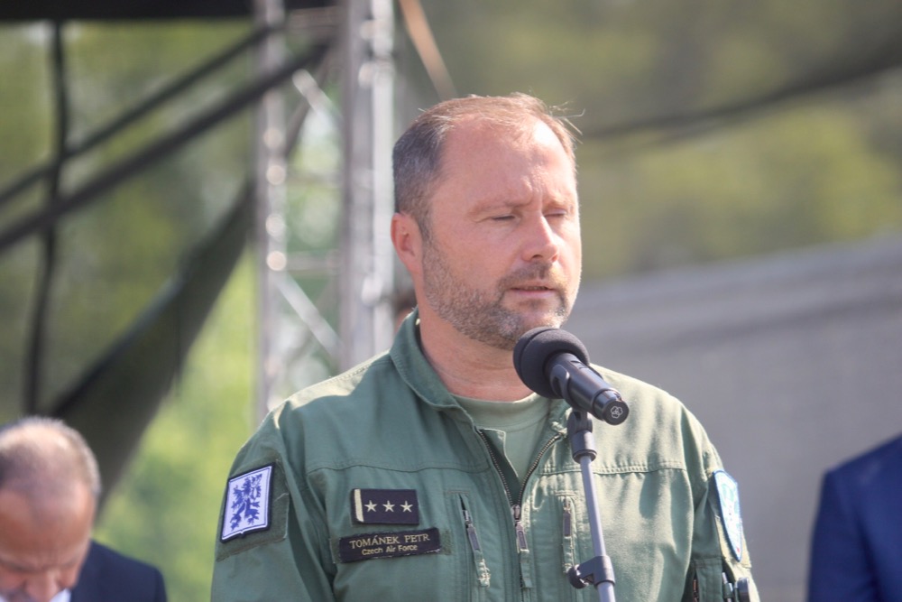 Velitel 21. základny taktického letectva Čáslav plukovník Petr Tománek 