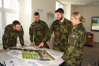 Popisování Convoy Support Centre