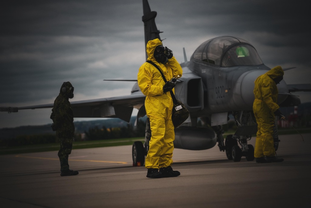  Zabezpečení prostoru kolem letounu