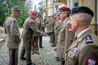 Armádní generál Aleš Opata při slavnostním ceremoniálu
