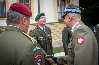 Českou delegaci reprezentoval také plukovník Pavel Skála