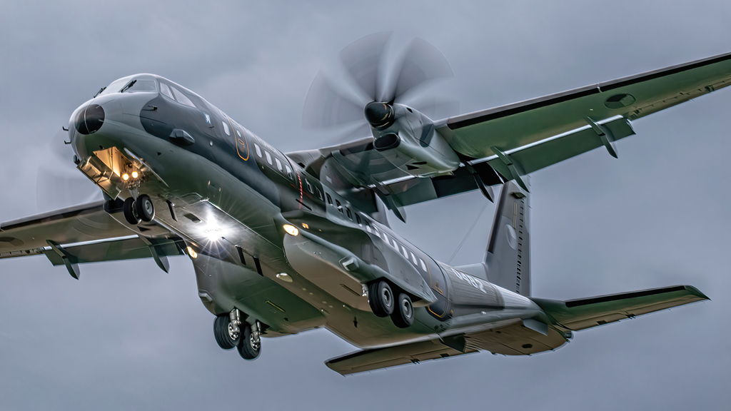 Přepravu kbelští vojáci zajišťovali zejména dvěma Airbusy A-319, letouny CASA C-295 a v případě potřeby i letouny L-410