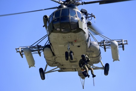 Čeští piloti se zdokonalovali v Pyrenejích 