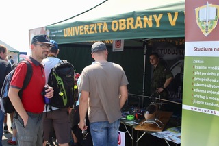 Nechyběl ani stánek Univerzity obrany Brno